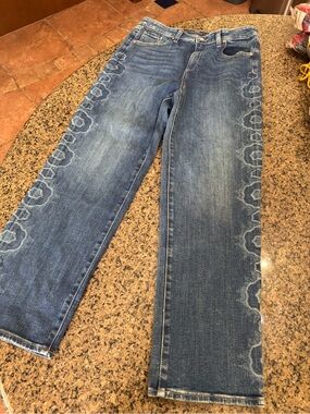 NEW Chico's High Rise Straight Leg Jeans with Floral Side Detail